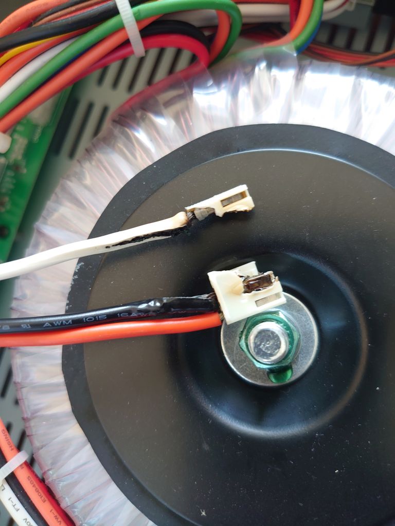 Parasound 2250 - zespawane kable